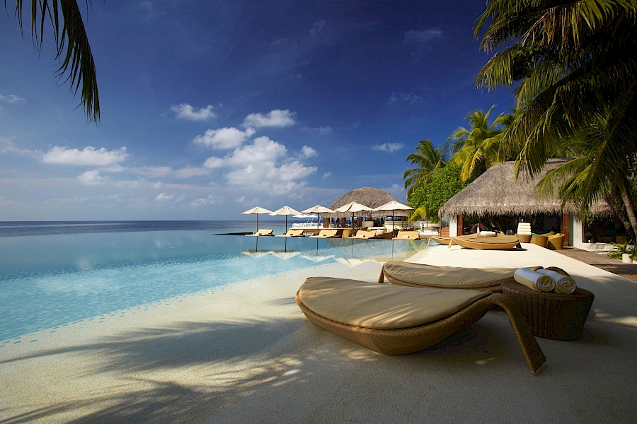 LUXE REIZEN  - TRAVEL IN LUXURY - LUXURY IS TRAVELLING  MALEDIVEN_HUVAFEN FUSHI - MALEDIVEN