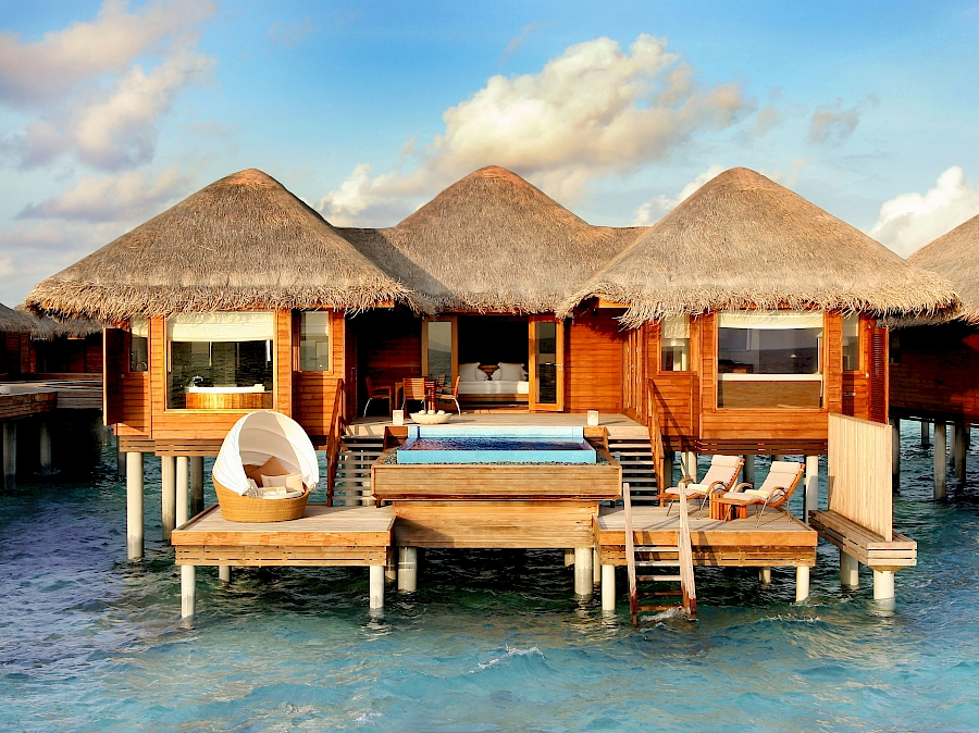 LUXE REIZEN  - TRAVEL IN LUXURY - LUXURY IS TRAVELLING  MALEDIVEN_LUXE REIZEN MALEDIVEN**HUVAFEN FUSHI, Ocean Bungalow Plunge Pool