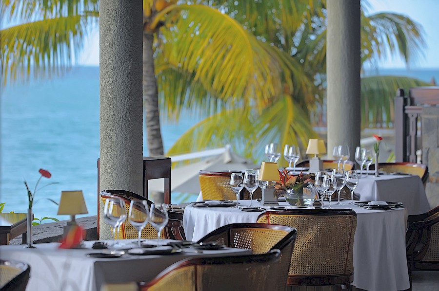 LUXE REIZEN  - TRAVEL IN LUXURY - LUXURY IS TRAVELLING  INDISCHE OCEAAN_LUXE REIZEN MAURITIUS**LUXURY HIDEAWAYS