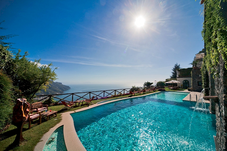 LUXE REIZEN  - TRAVEL IN LUXURY - LUXURY IS TRAVELLING  ITALIE_LUXE REIZEN AMALFIKUST**PALAZZO AVINO RAVELLO