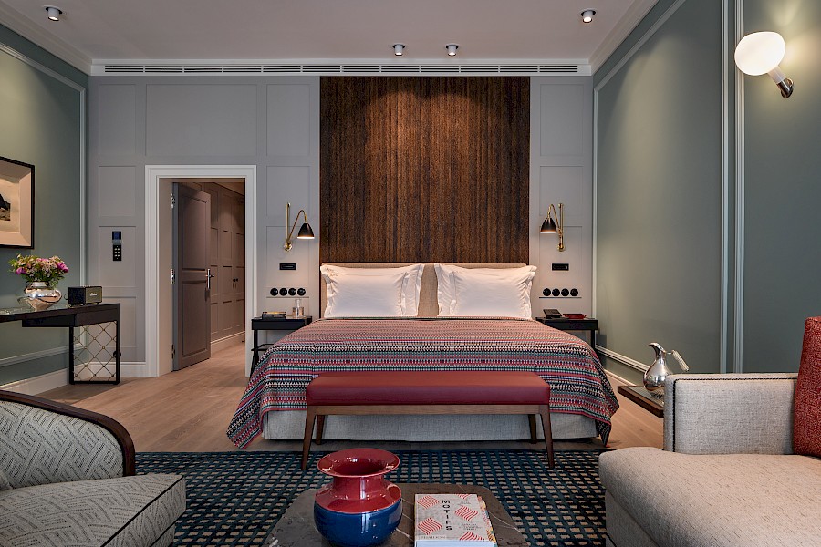 LUXE REIZEN  - TRAVEL IN LUXURY - LUXURY IS TRAVELLING  PORTUGAL_LUXE REIZEN LISSABON – PORTUGAL**BAIRRO ALTO HOTEL, JUNIOR SUITE