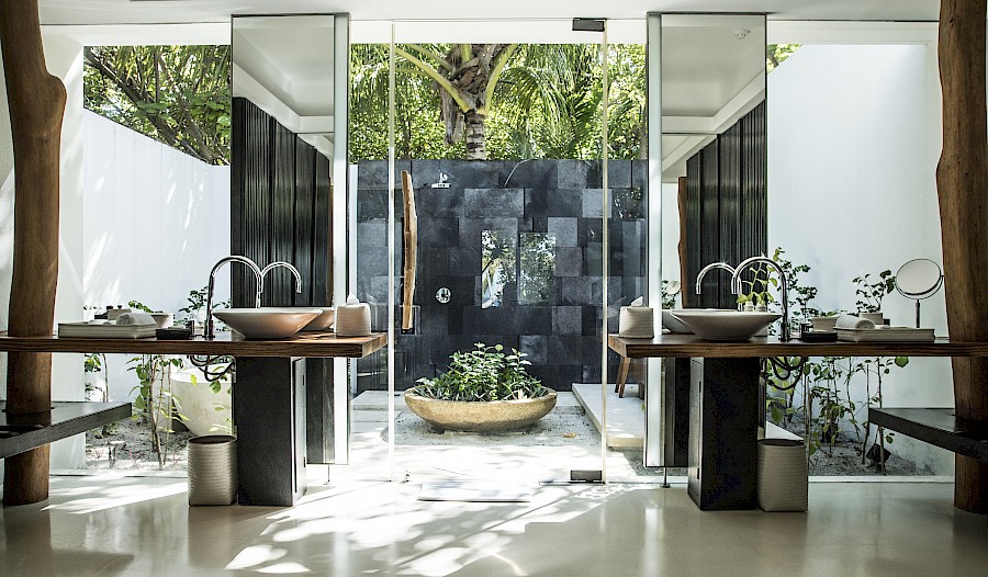 LUXUSREISEN - TRAVEL IN LUXURY  MALEDIVEN_LUXUS REISEN MALEDIVEN STRANDCOLLECTION**PARK HYATT MALDIVES HADAHAA