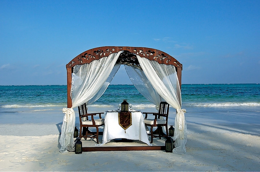 LUXE REIZEN  - TRAVEL IN LUXURY - LUXURY IS TRAVELLING  ZANZIBAR_LUXE REIZEN ZANZIBAR**THE PALMS ZANZIBAR