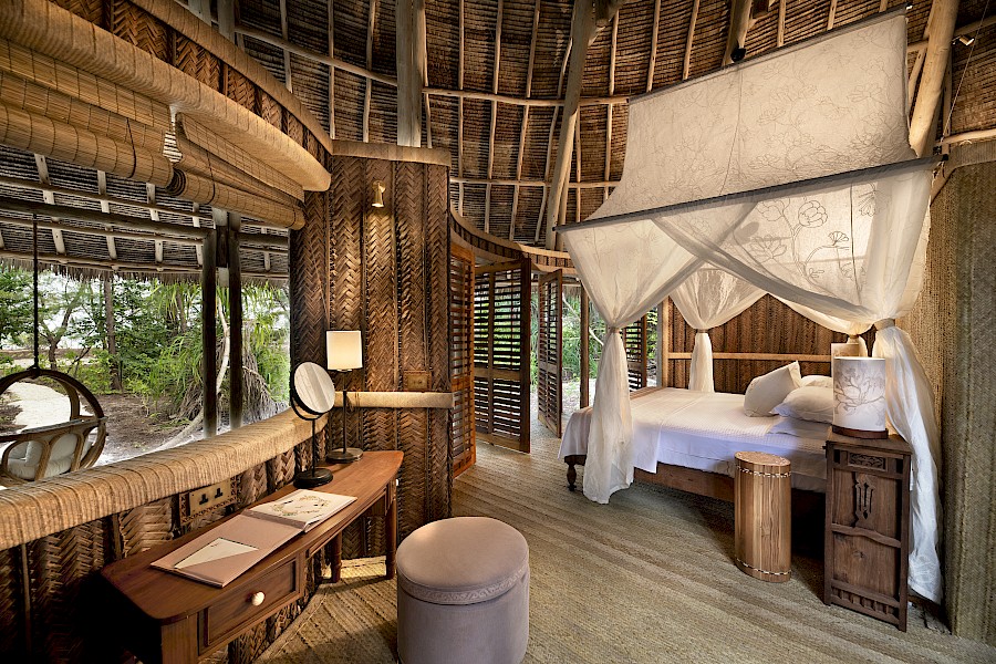 LUXE REIZEN  - TRAVEL IN LUXURY - LUXURY IS TRAVELLING  ZANZIBAR_LUXE REIZEN ZANZIBAR - TANZANIA**&BEYOND MNEMBA ISLAND LODGE