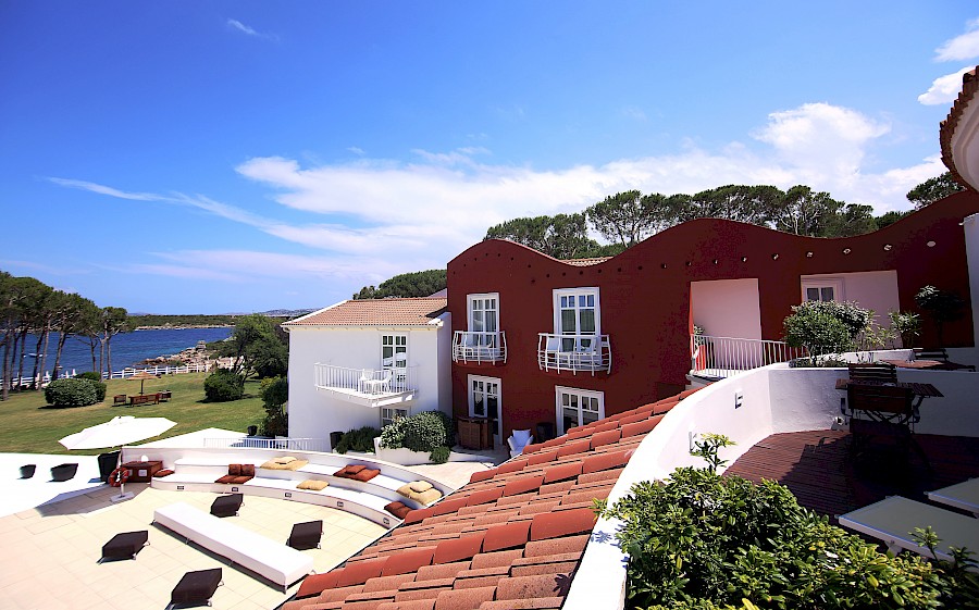 LUXE REIZEN  - TRAVEL IN LUXURY - LUXURY IS TRAVELLING  ITALIE_LUXE REIZEN SARDINIE**LA COLUCCIA HOTEL