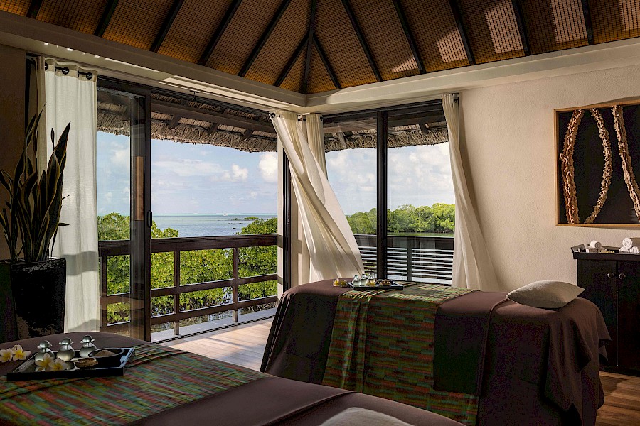 LUXE REIZEN  - TRAVEL IN LUXURY - LUXURY IS TRAVELLING  MAURITIUS_LUXE REIZEN MAURITIUS**FOUR SEASONS RESORT AT ANAHITA