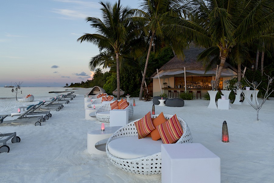 LUXE REIZEN  - TRAVEL IN LUXURY - LUXURY IS TRAVELLING  MALEDIVEN_LUXE REIZEN MALEDIVEN**PER AQUUM NIYAMA - MALEDIVEN