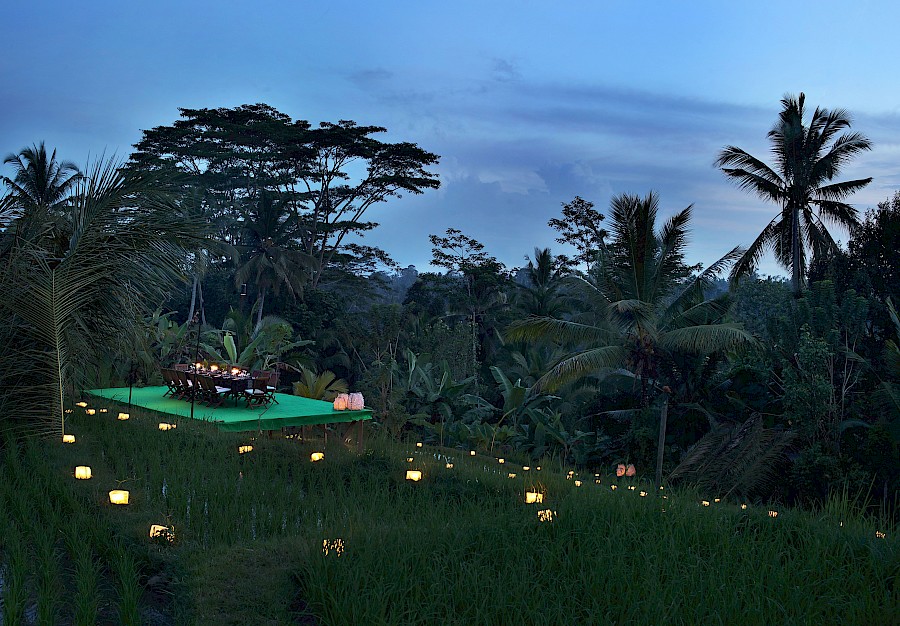 LUXE REIZEN  - TRAVEL IN LUXURY - LUXURY IS TRAVELLING  SINGAPORE_LUXE RONDREIS**SINGAPORE - BALI