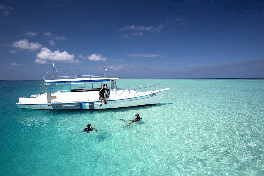 LUXUSREISEN - TRAVEL IN LUXURY  MALEDIVEN_LUXUS REISEN MALEDIVEN**VELASSARU - MALEDIVEN