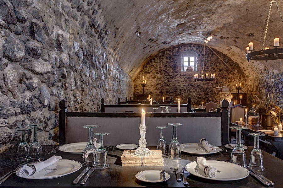 LUXE REIZEN  - TRAVEL IN LUXURY - LUXURY IS TRAVELLING  GRIEKENLAND_LUXE REIZEN GRIEKENLAND**VEDEMA SANTORINI