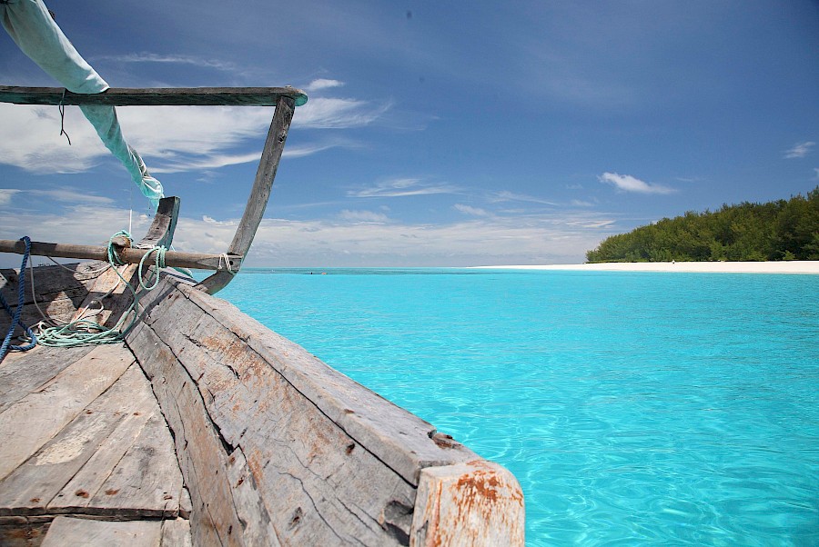 LUXE REIZEN  - TRAVEL IN LUXURY - LUXURY IS TRAVELLING  ZANZIBAR_LUXE REIZEN ZANZIBAR - TANZANIA**&BEYOND MNEMBA ISLAND LODGE