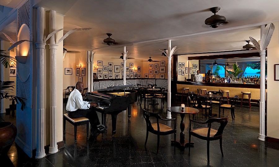 LUXE REIZEN - TRAVEL IN LUXURY - LUXURY IS TRAVELLING JAMAICA_LUXE REIZEN JAMAICA**ROUND HILL HOTEL & VILLAS