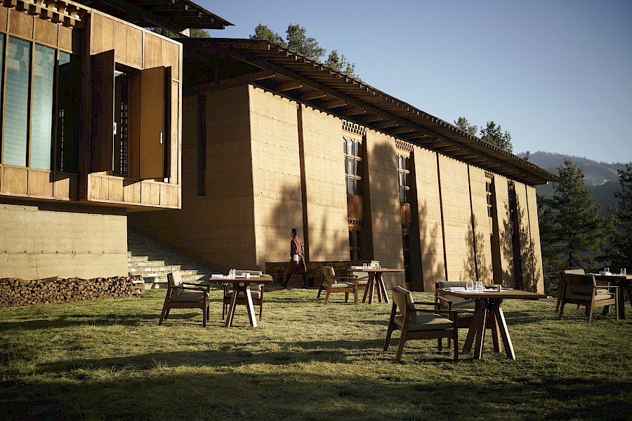 LUXE REIZEN  - TRAVEL IN LUXURY - LUXURY IS TRAVELLING  BHUTAN_LUXE PRIVÉ RONDREIS BHUTAN**AMANKORA by AMAN RESORTS, GANGTEY  LODGE